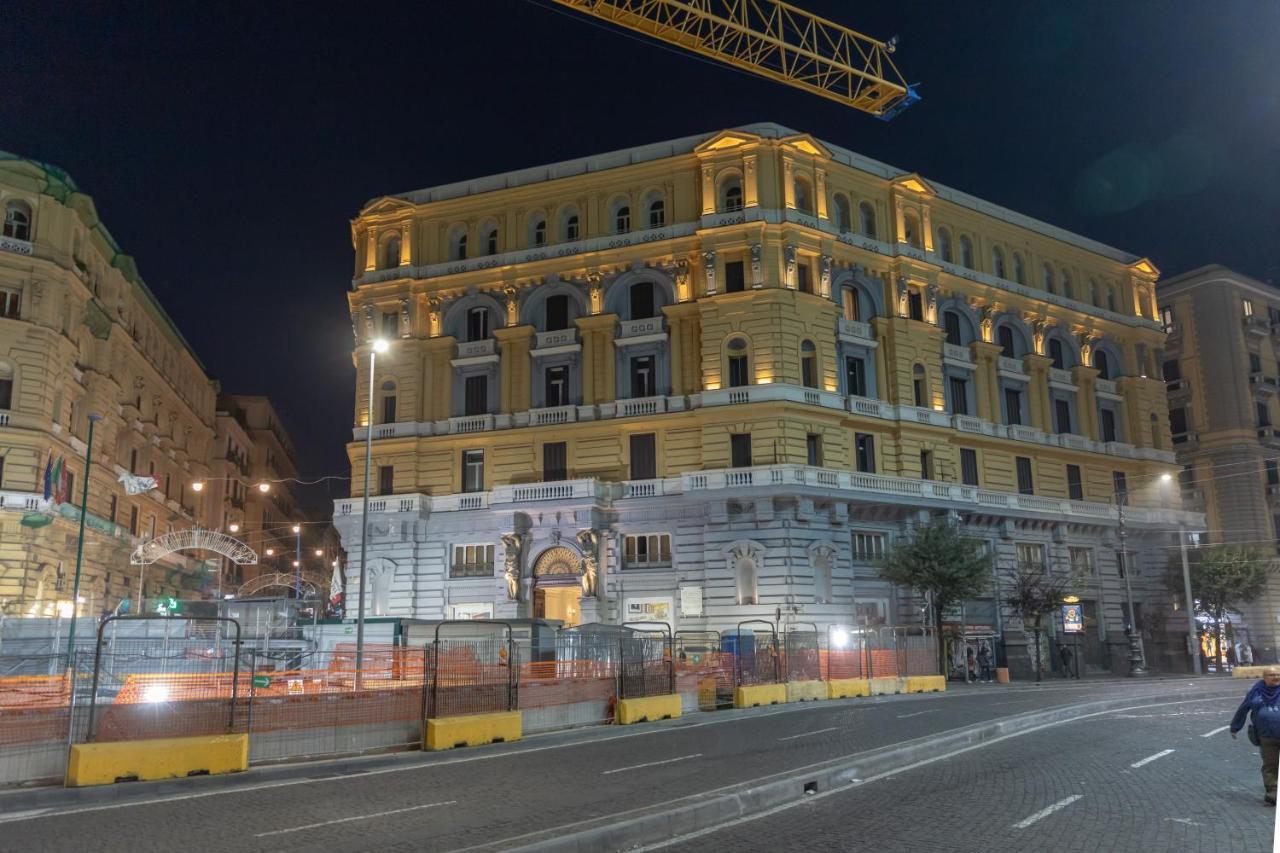 Nana Inn Неаполь Экстерьер фото